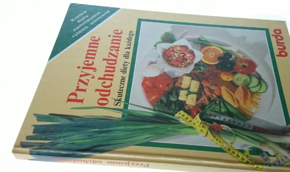 PRZYJEMNE ODCHUDZANIE. SKUTECZNE DIETY (1993) Ekspresowa dostawa