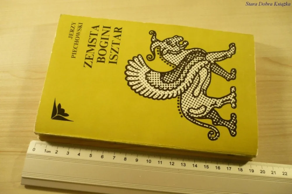 Szybka dostawa ZEMSTA BOGINI ISZTAR - Jerzy Piechowski (1986)