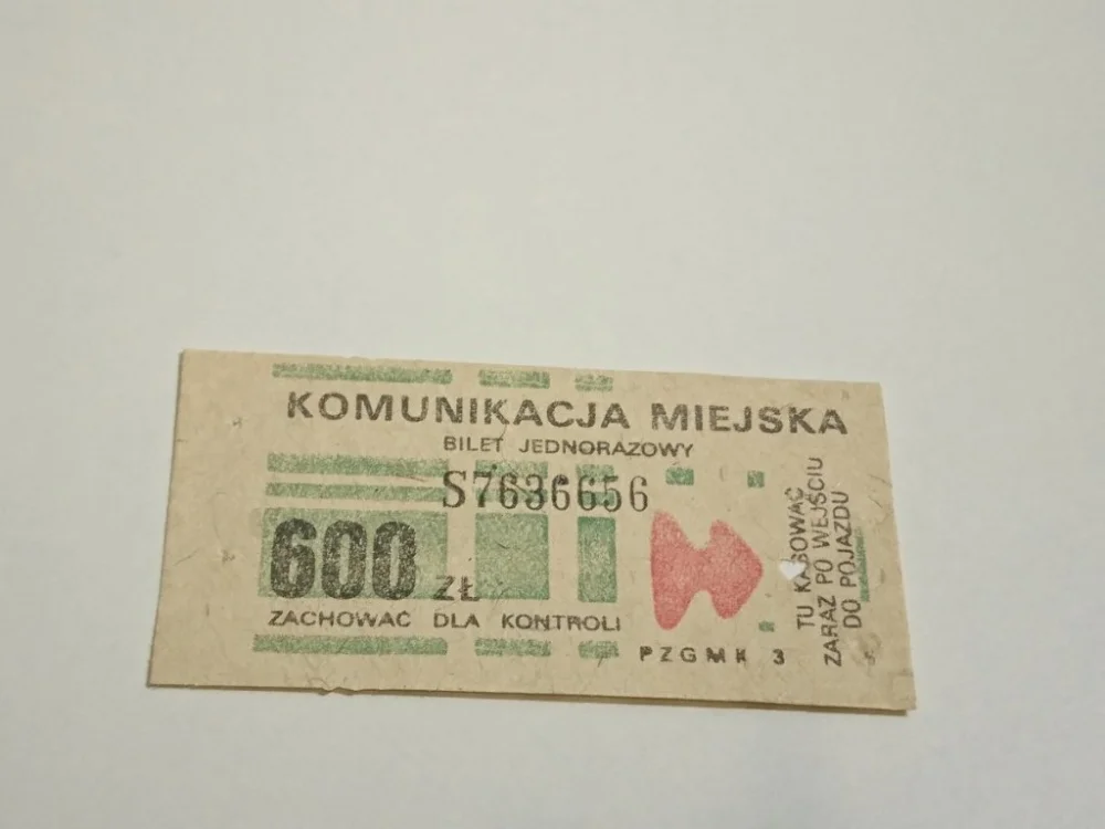 KOMUNIKACJA MIEJSKA. BILET JEDNORAZOWY 600 ZŁ Popularny