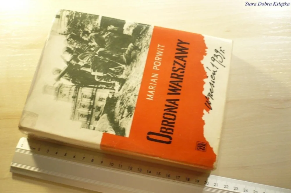 Niska cena OBRONA WARSZAWY - Marian Porwit 1959