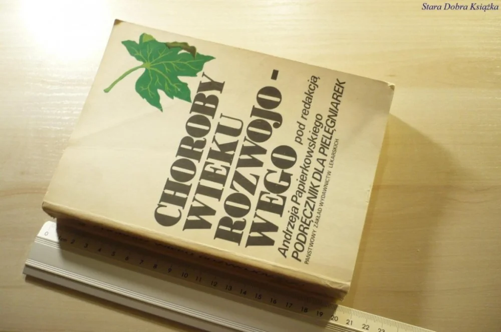 CHOROBY WIEKU ROZWOJOWEGO - Red. Papierkowski 1985 Ekspresowa dostawa