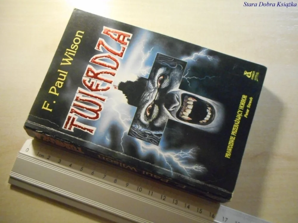 Wyprzedaż TWIERDZA - F. Paul Wilson 1990
